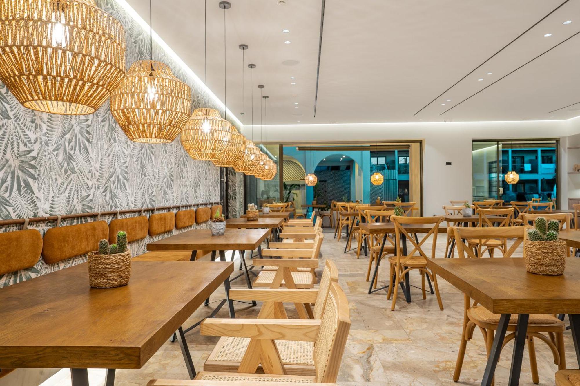 Hotel Papillon 아르가시 외부 사진